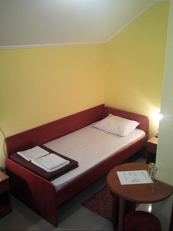 Rooms Gat Subotica Quarto foto